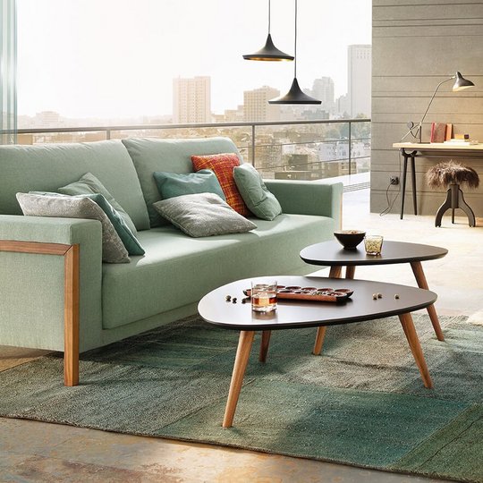 Beistelltisch aus Österreich in einem Loft - JOKA