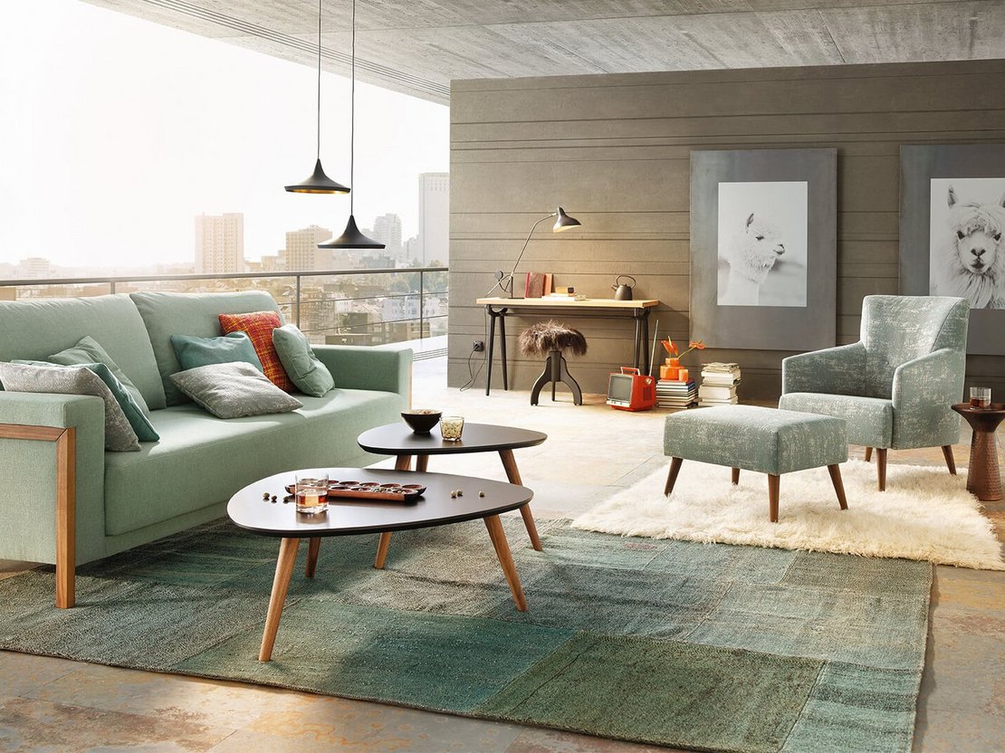 Beistelltisch aus Österreich in einem Loft - JOKA